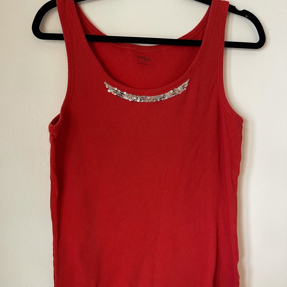 TANK TOP WITH SEQUIN EMBELLISHMENT BY NECK LINE
